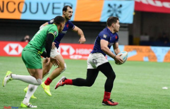 Antoine Dupont propels France into semi-finals on rugby sevens debut